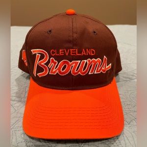 Vintage 1990’s Cleveland Browns script hat. Not sure if even worn once.